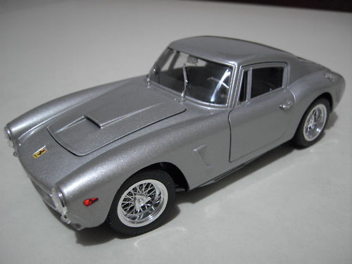 No279 ミニカー1/18 Ferrari 1961 250 GT FERRARI 250 GT SWB BERLINETTE 1961 gris 1/18 JOUEF voiture