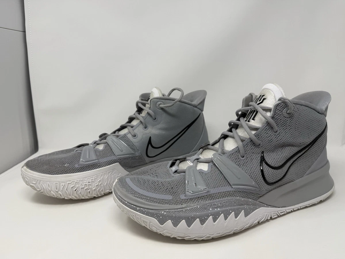 Nike Kyrie 7 TB Wolf Grey size 9 1/2 Kyrie 1  main image 4