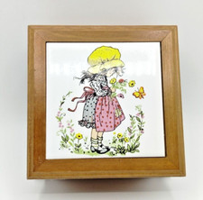 Vintage Holly Hobbie Tile Top Jewelry Trinket Box Felt Divided Insert