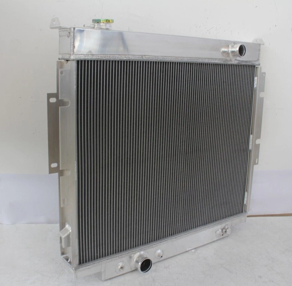 3 Row Radiator CC1165 For 1983-1994 Ford F250 F350 F59 Super Duty 6.9L 7.3L V8 Foto 2 de 4