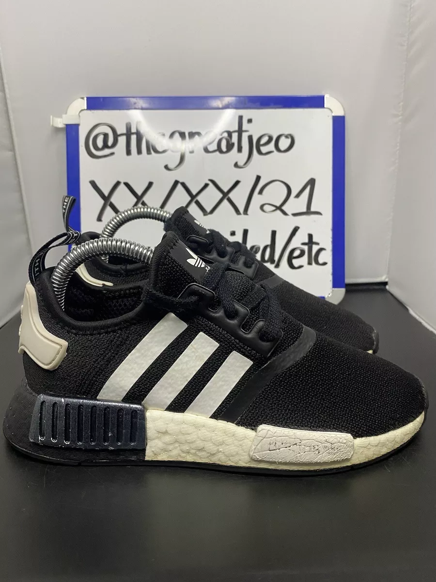 Nmd r1 cheap black out