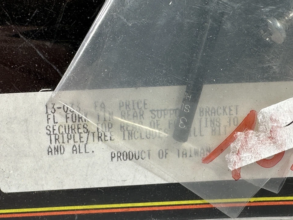 Custom Chrome FL Fork Tin Rear Support Bracket 13-033 para Harley Davidson S 67 Foto 2 de 4