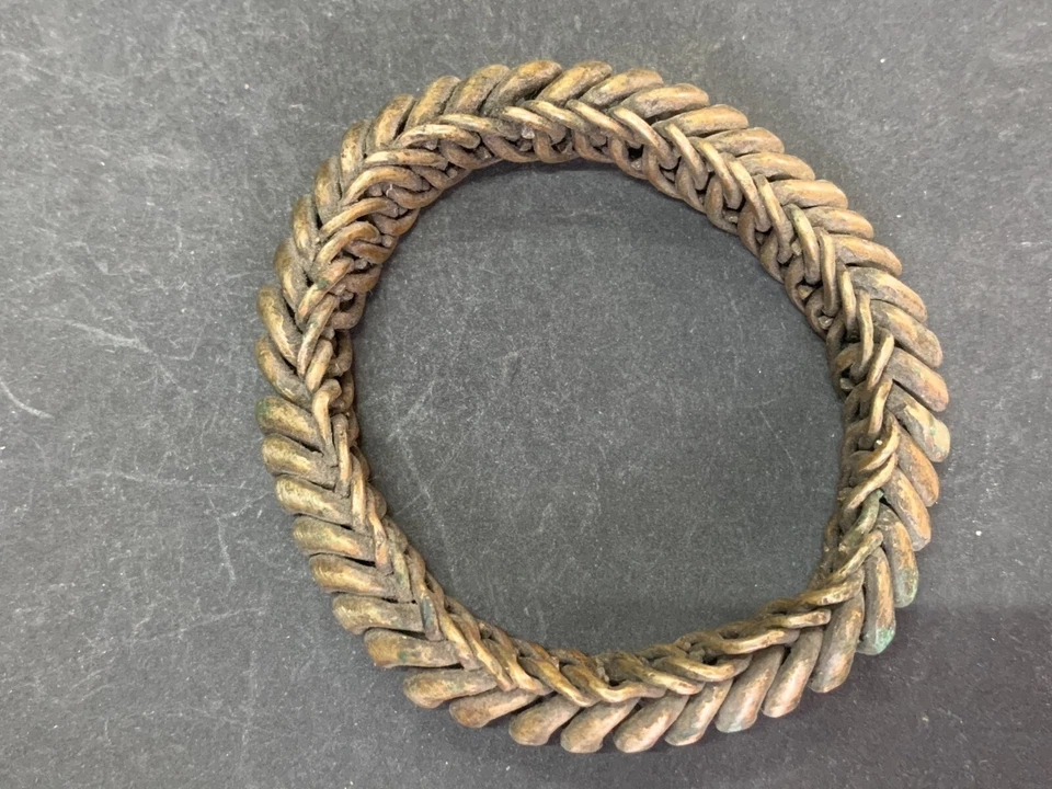 Antiguo brazalete pulsera brazalete de latón artesanal de hombre y mujer accesorio de joyería Foto 2 de 4