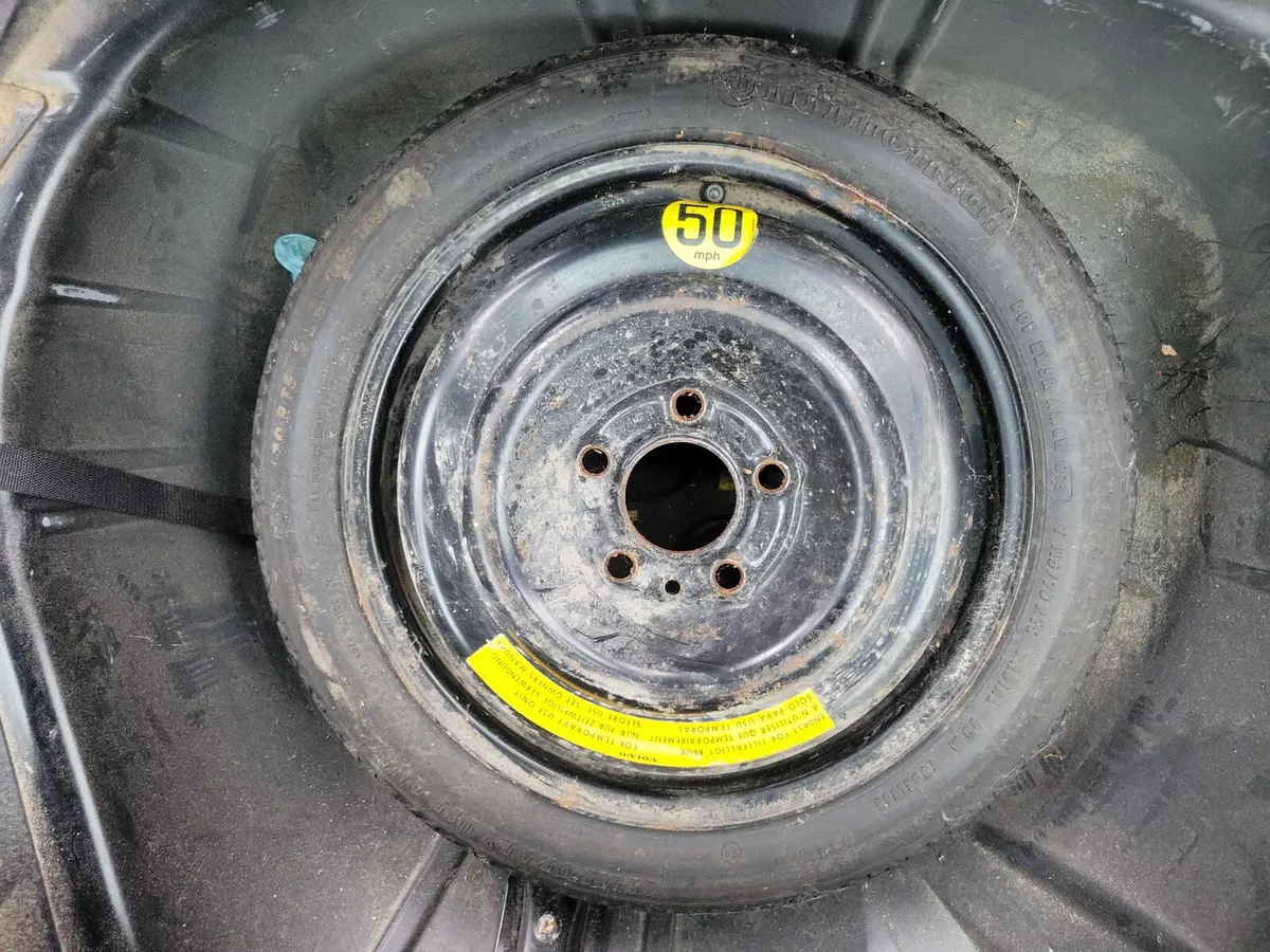 Volvo V70R S70 V70 Spare Wheel Tire T115 70 R15 90M OEM 9127261 w jack tool