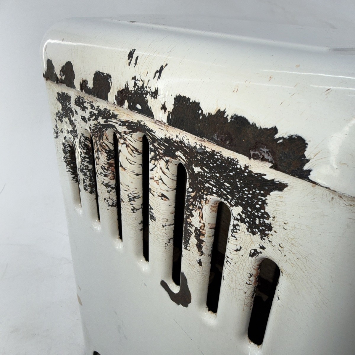 Vintage Gas Space Heater – White Enamel – Approx. 14” Tall