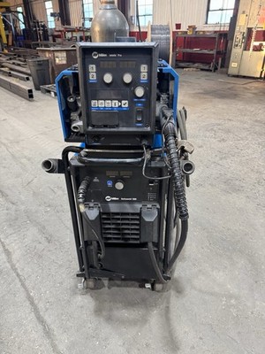 Miller Deltaweld 500 With Dual Intellx Feeder