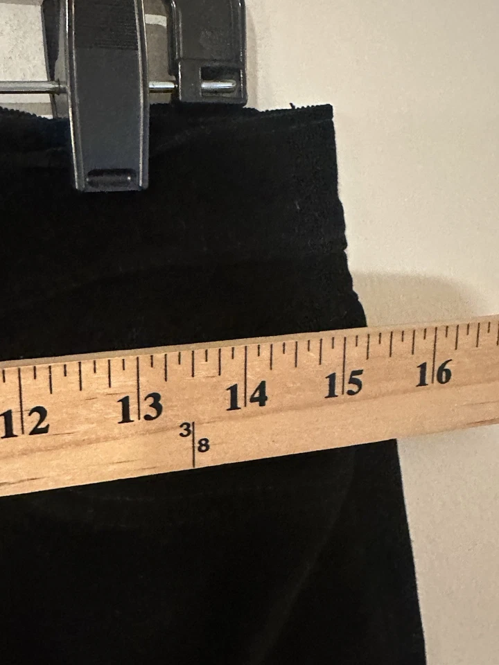 Calça NYDJ preta de veludo perna reta tamanho pequeno 10 - Imagem 3 de 4