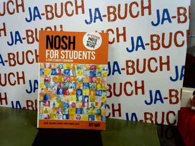 Nosh for Students - A Fun Student Cookbook May, Joy: 184816