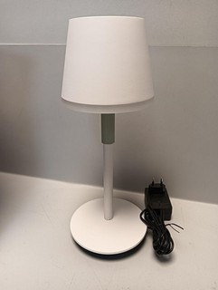Philips Hue White & Color Ambiance Go Tragbare Tischleuchte (530 lm) dimmbWeiß
