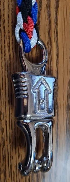 Chicote Get Back para motocicleta 32" vermelho, preto, azul e branco com cubantons - Imagem 3 de 4