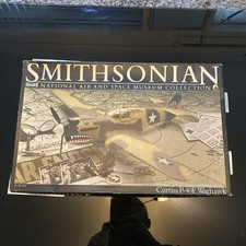 REVELL Smithsonian 1/32 CURTISS P-40E "Warhawk”
