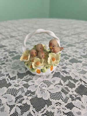 Vintage Georgian Birds in Basket Baby Robins Flowers Fine Bone China Figurine