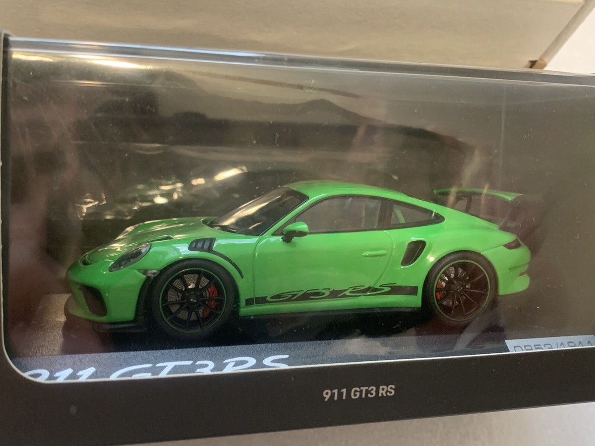 Porsche 911 GT3 RS (991.2) Lizard Green 2018 Minichamps 1:43