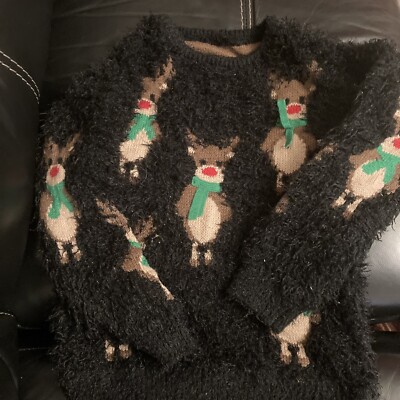 Muskatnuss Mädchen/Jungen Weihnachtspullover Alter 6/7 Jahre. Schwarzes Rentier. Flauschig.