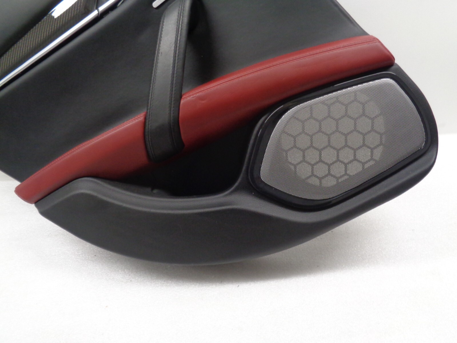 2014-2017 Maserati Ghibli Rear Left Interior Door Panel Red Black OEM AK230994