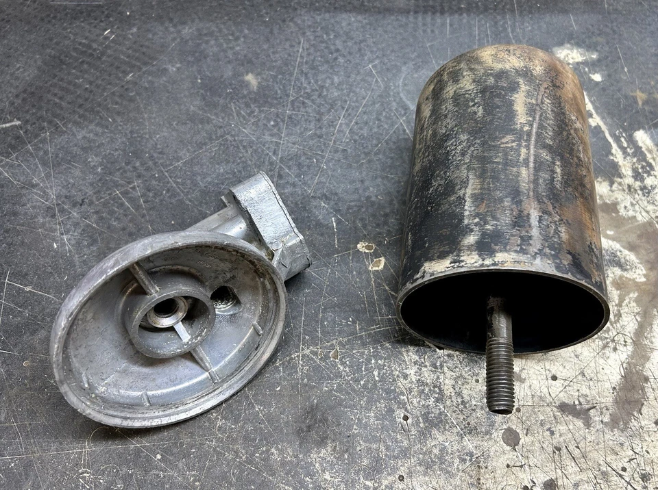 1955 - 1959 PONTIAC OIL FILTER HOUSING CANISTER ADAPTOR ( OEM USED ) A+ A+ A+ - Image 3 of 4