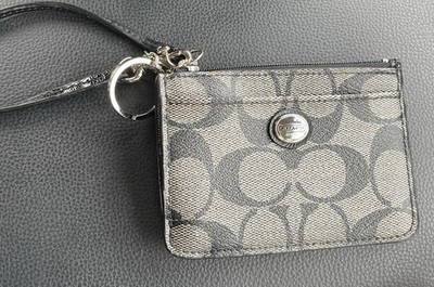 Coach Peyton Dream C Wristlet Coated Canvas Signature Coin Identification Compac