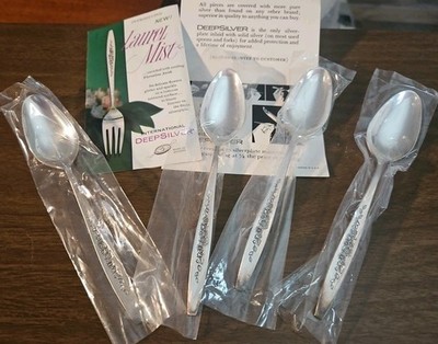 International Deep Silver LAUREL MIST 4 Spoons Spoon Silverplate Flatware 7.25'' 
