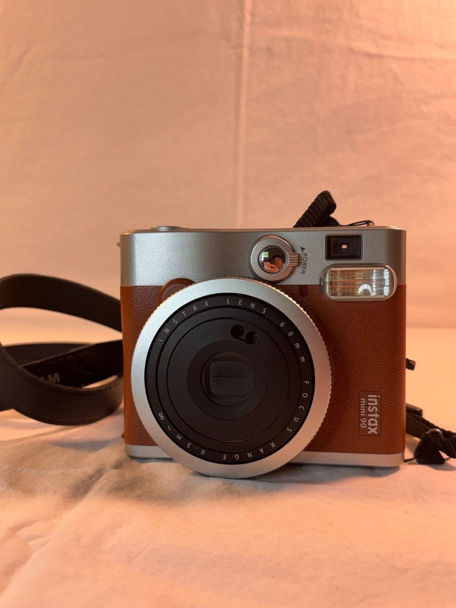 チェキ instax mini 90(NEO CLASSIC) Fujifilm INSTAX Mini 90 Neo