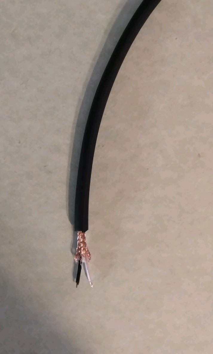 MICROPHONE CABLE  NOISELESS SHIELDED 2 COND HEAVY COPPER BRAID BALANCED 500FT