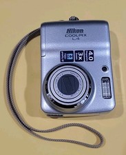 Nikon Coolpix L4 Digital Camera 4.0 Megapixels/ Silver