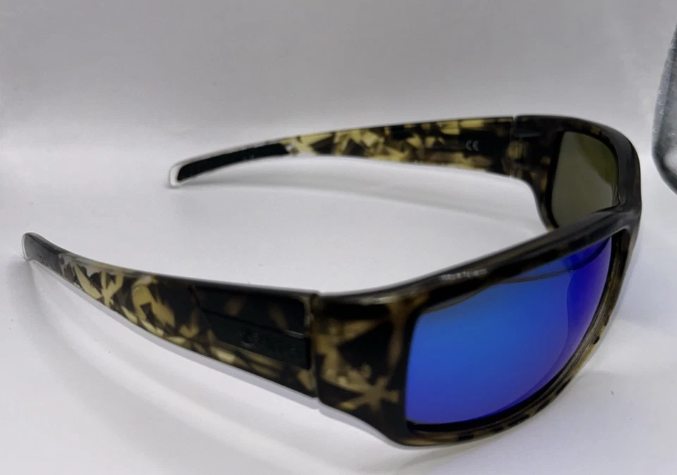 Auténticas gafas de sol Smith Optics Prospect mate camufladas con lentes polarizadas azul hielo. Foto 2 de 4