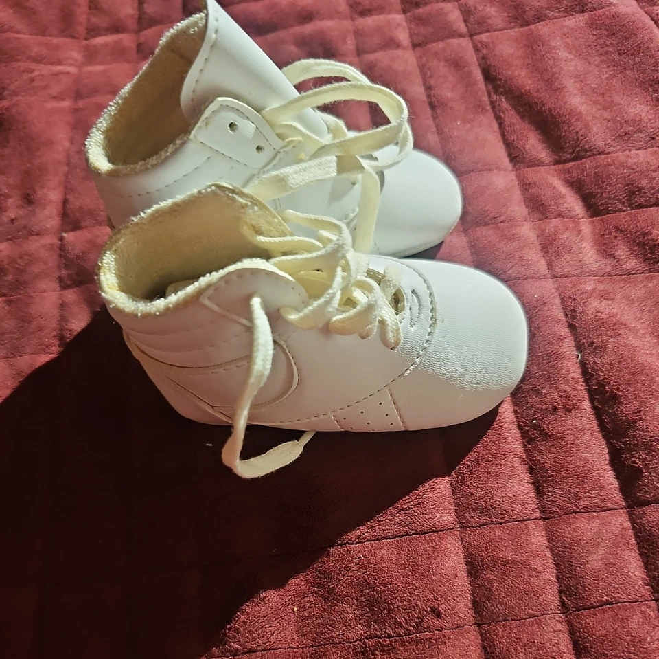 Bebé Toddle Beige Claro Nuevo Talla 2 Foto 2 de 4