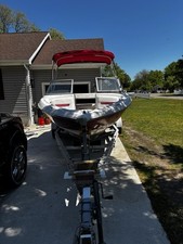 2009 Regal 1900 Series with Volvo Penta Engine 4.3 And Venture Trailer