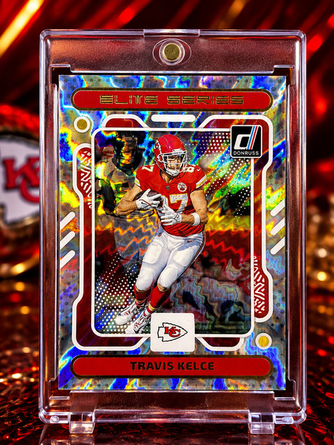 Travis Kelce HYPER REFRACTOR SSP Panini Chiefs MINT