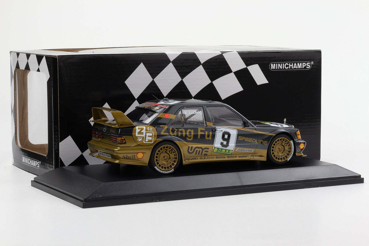 ミニチャンプス　1/18　190E EVO2 Amazon.com: 1:18 1990 Mercedes 190e EVO2 Black : Toys & Games