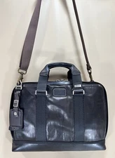 Used Tumi Andrews Slim Brief Alpha Bravo Black Distressed Leather 92390DL2 $495