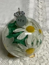 PEO Glass Daisy Ornament Handmade with Hand stamped Tag Scholarship Sisterhood 