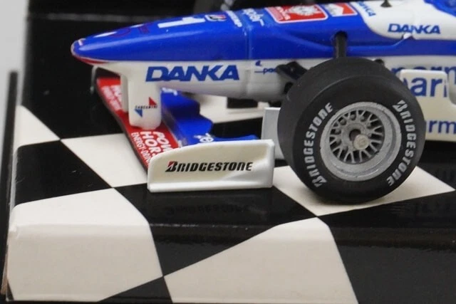 1:43 MINICHAMPS 430970001 Arrows Yamaha FA18 1997 #1 D.Hill model car - Image 4 of 4