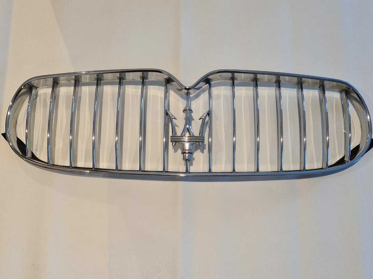 Maserati Quattroporte Front Grill Assembly - Genuine