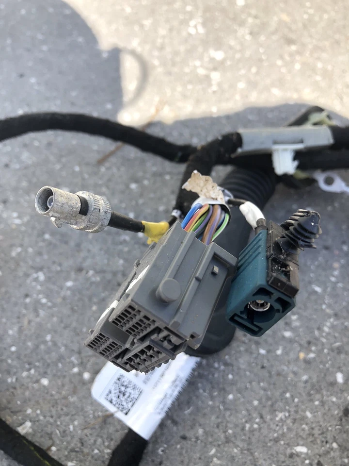 2020-2023 Cadillac XT6 LIFTGATE BACK DOOR WIRE WIRING HARNESS OEM 86774688 - Image 4 of 4