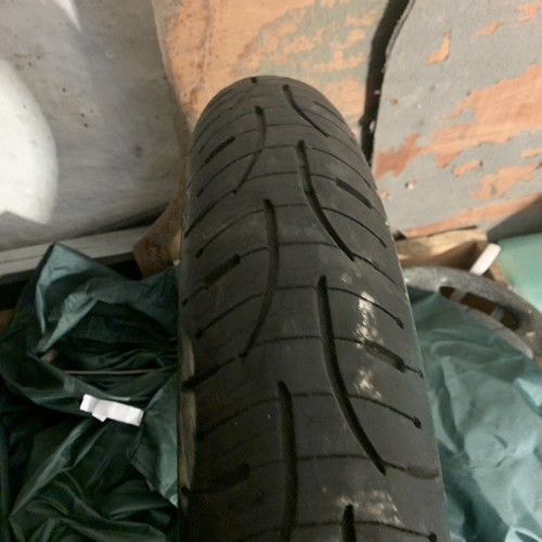 Motorbike Tire - Picture 6 of 7