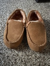 Kids Youth Slippers Size 12 Fuzzy Interior Sole