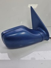 Retroviseur droit (ou coque) Peugeot 106