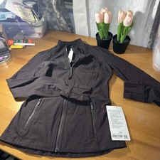 Lululemon Women  s Define Jacket Nulu Sequoia Brown Size 6 Full Zip NWT