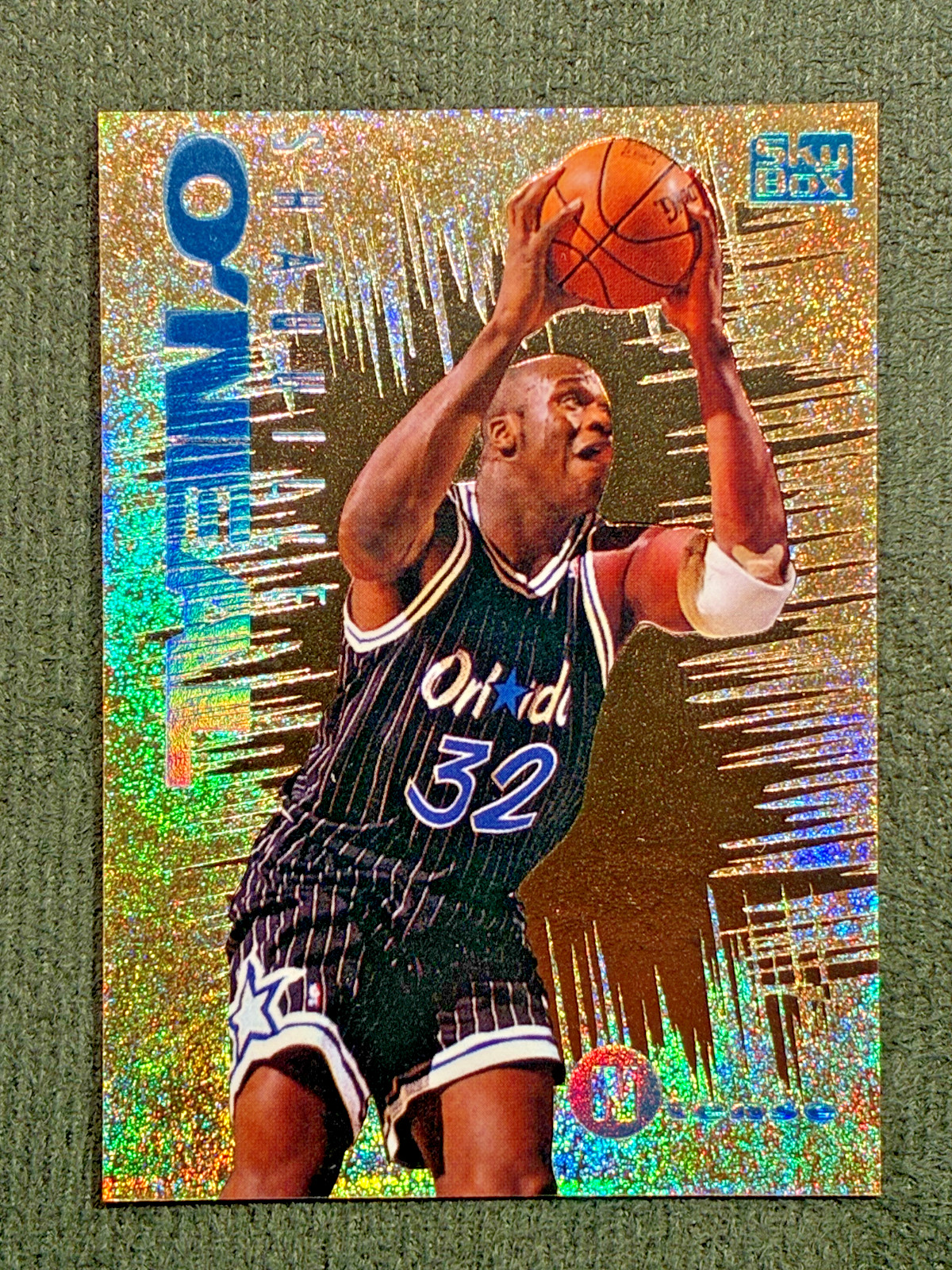 Shaquille O'Neal 1994 SkyBox E-Motion N-Tense #7 - Orlando Magic