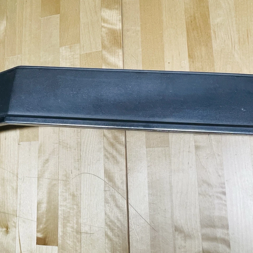 1980 - 1992 凯迪拉克 Deville Brougham RWD 烤架格栅装饰边框成型 1617011 — 第 4/4 张图片