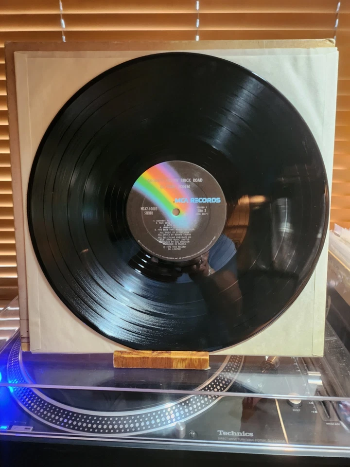 Elton John, Goodbye Yellow Brick Road, 1973 1st MCA Dbl Lp, MCA2-10003, VG+/VG+ - Image 4 of 4
