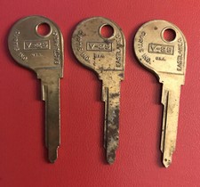 Vintage Curtis V25 uncut key blank V-25     s...
