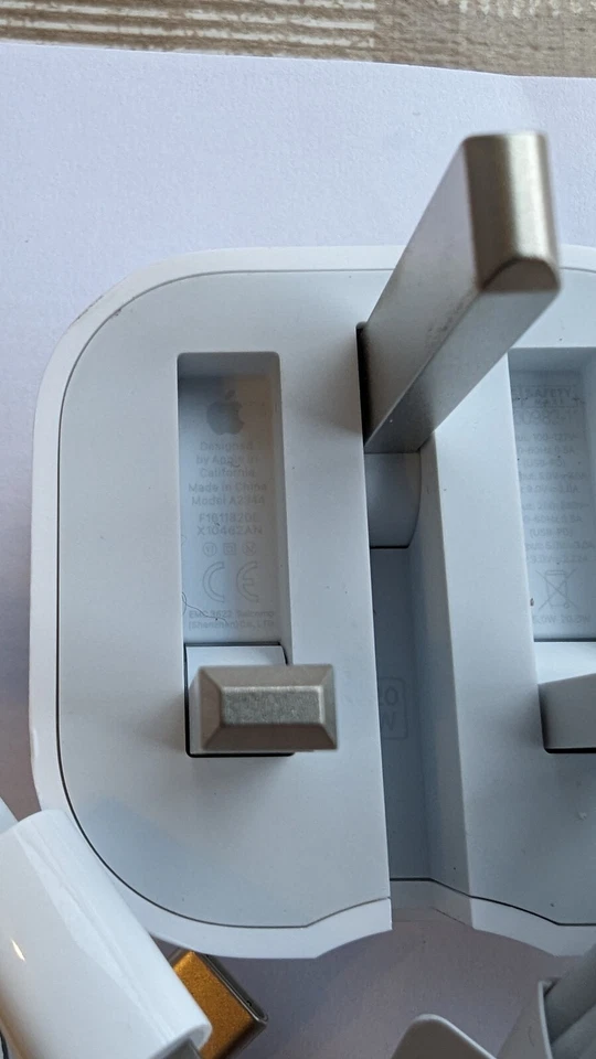 2 xGenuine OEM Apple 20W & USB-C to Lightning Cable, Fast Charging, iPhone iPad  - Image 4 of 4