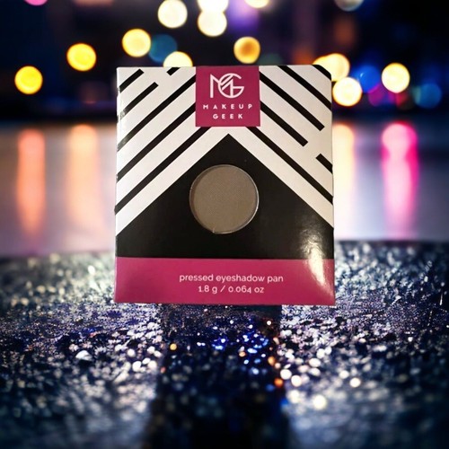 Makeup Geek Single Matte Round Pan Eyeshadow in DOWN TO EARTH New In Package - Picture 16 of 20