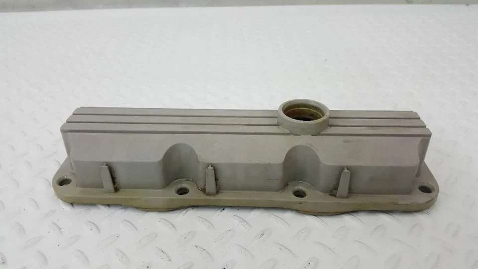 Cubierta de válvula de relleno Oldsmobile 88 Royal 95-99 Foto 3 de 4