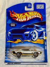 2000 Hot Wheels Olds 442 White Collector 242