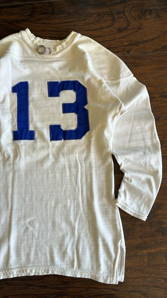 Camiseta deportiva de fútbol para hombre de los años 40 True Vintage Southland con uniformes deportivos talla pequeña Foto 3 de 4