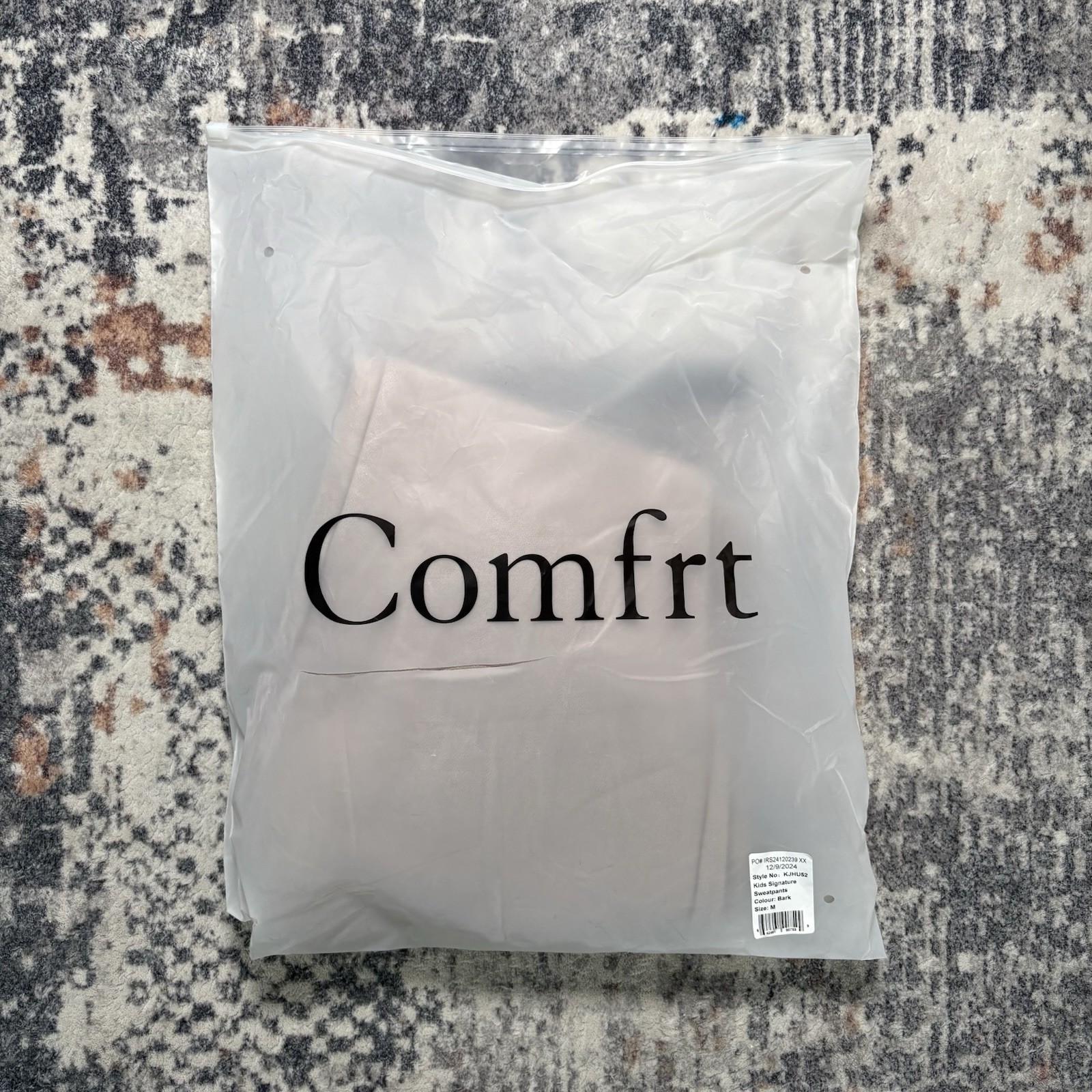 Comfrt Kids Signature Sweatpants Bark Size: M