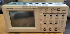 Tektronix TDS 220 Digital Real-Time Oscilloscope 2-Channel 100MHz 1Gs/s *AS-IS*